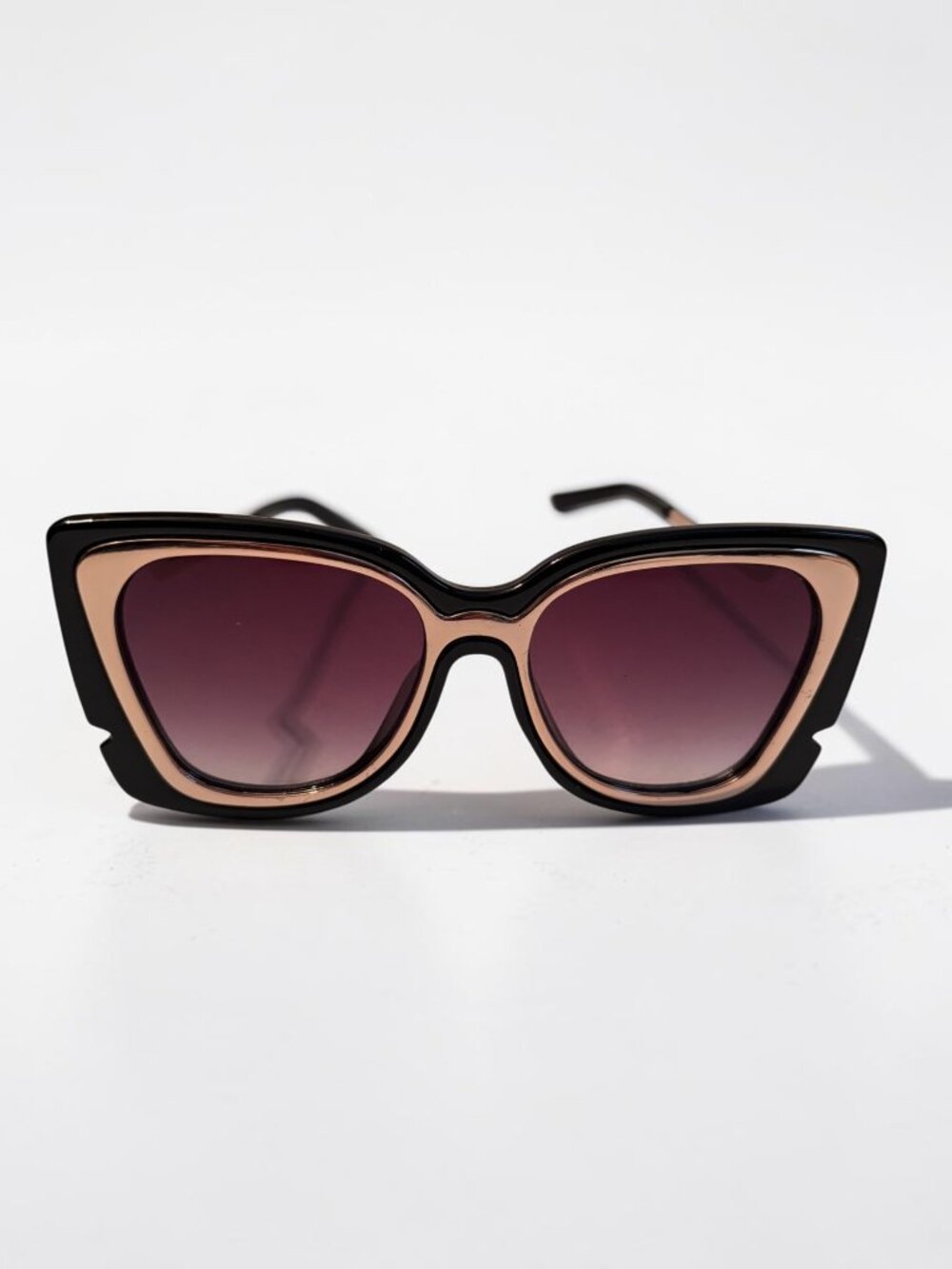 Cat Eye Sunglasses With UV400 Protection Black & Gold Frame Gradient Purple Lens